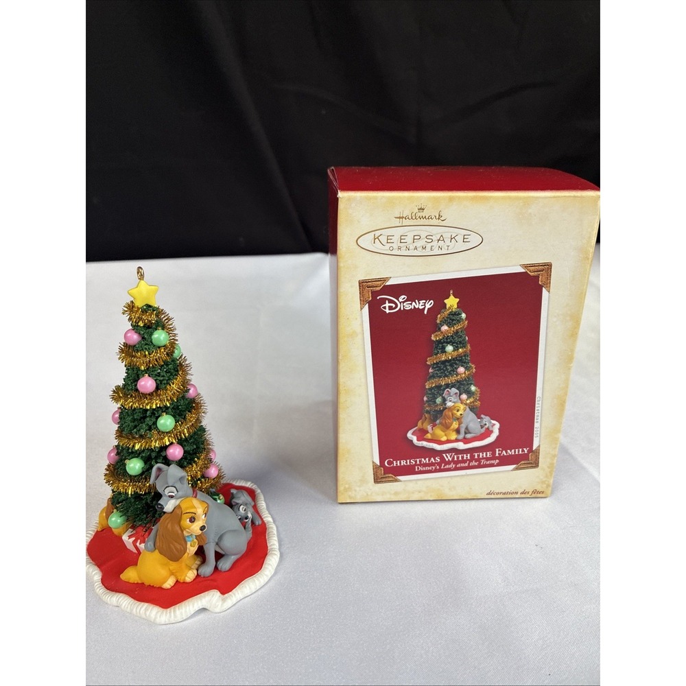 Hallmark 2005 Disney Lady and the Tramp Christmas With The Family Ornament